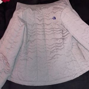 Womens North Face puffer jacket